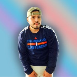 (L) Adidas Oklahoma City NBA Sweatshirt (23 in X 27 in X 35 in)